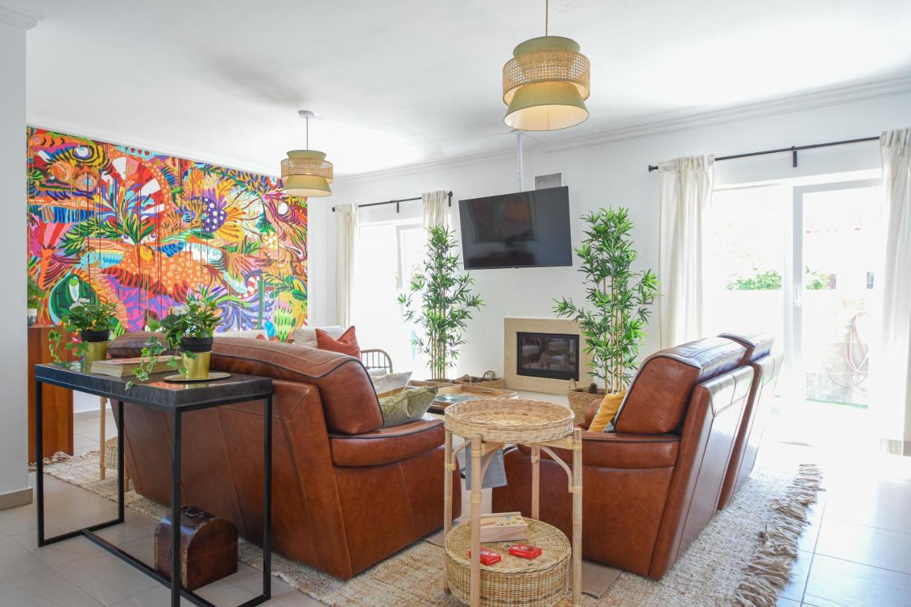 Aroeira Villa With Heated Pool By Golf Course, Beach And Lisbon Ngoại thất bức ảnh