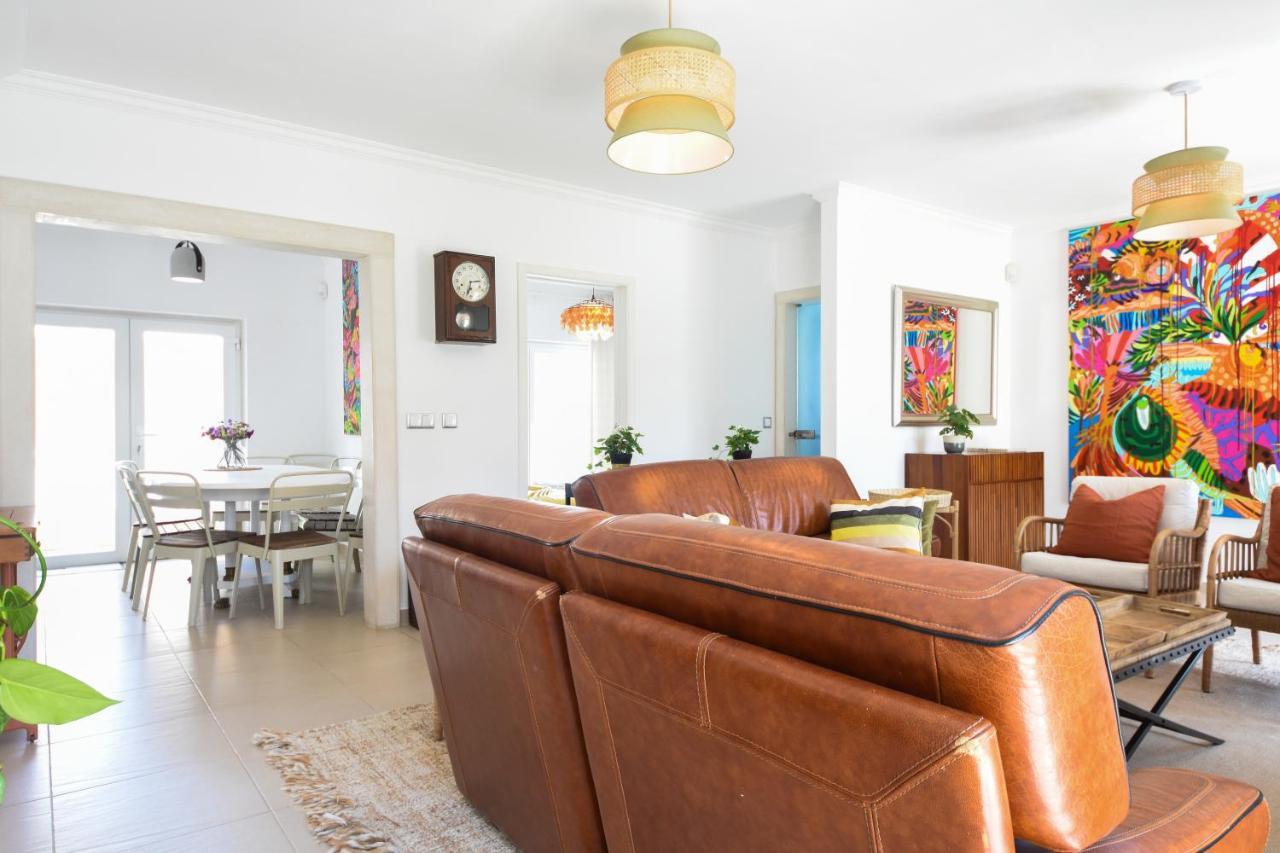 Aroeira Villa With Heated Pool By Golf Course, Beach And Lisbon Ngoại thất bức ảnh