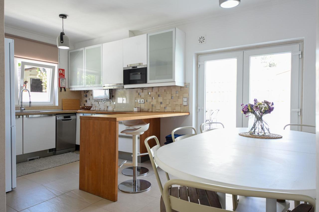 Aroeira Villa With Heated Pool By Golf Course, Beach And Lisbon Ngoại thất bức ảnh
