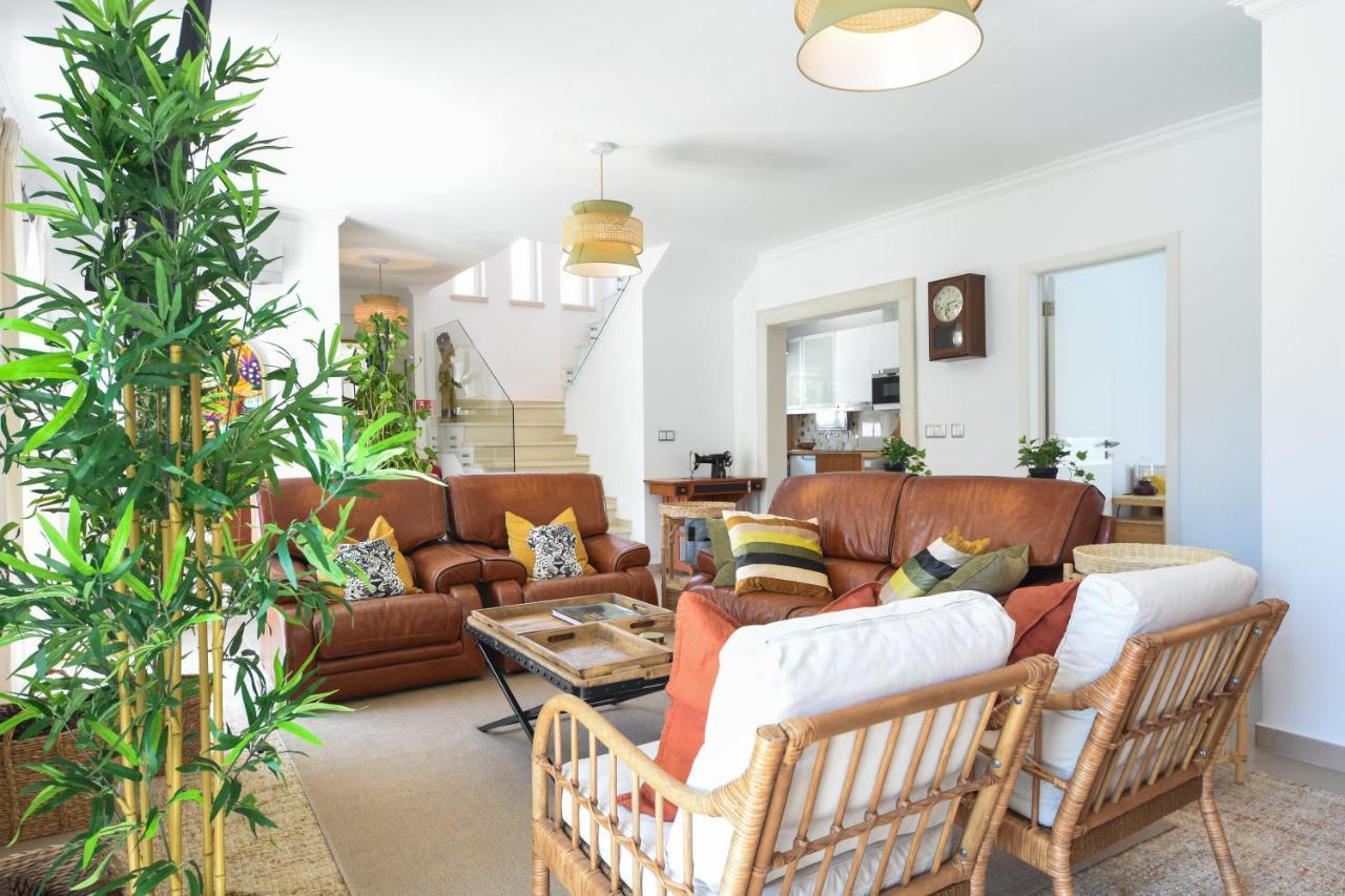 Aroeira Villa With Heated Pool By Golf Course, Beach And Lisbon Ngoại thất bức ảnh